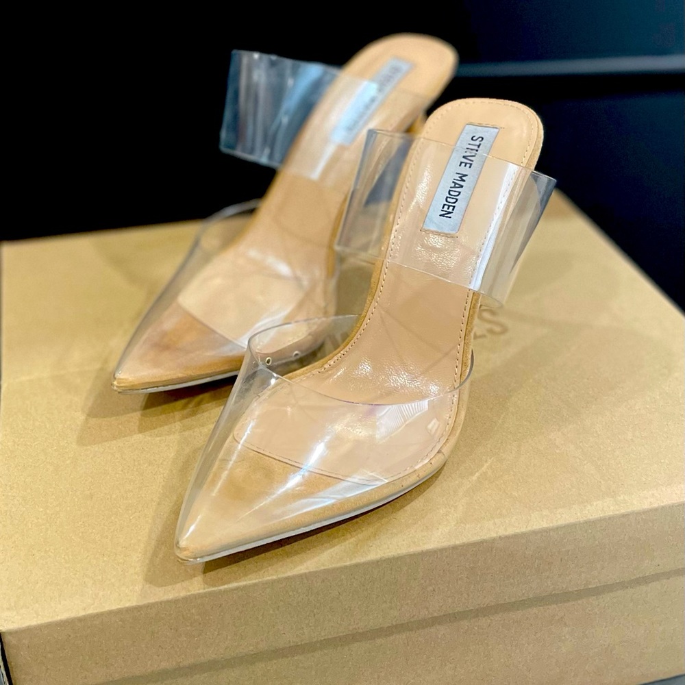 Steve Madden Villain Nude/clear pumps